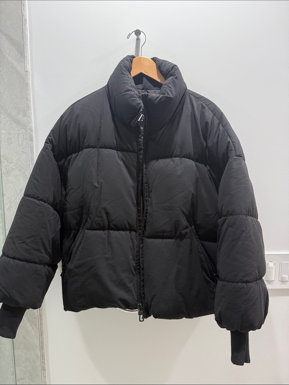 Zara Black Cropped Puffer Jacket - Picture 1 of 3